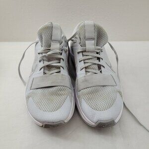 Nike MC Trainer 2 Shoes Women’s 10 White Athletic Shoes  DM0824-001